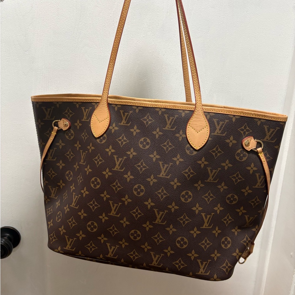 Louis Vuitton Neverfull MM